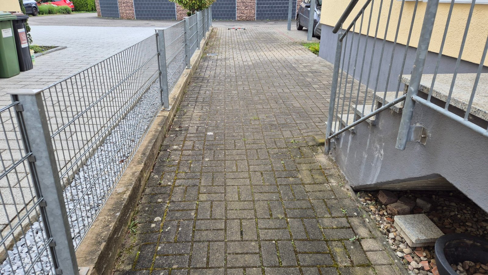 Referenzprojekt einer professionellen Steinreinigung – Ansicht 23