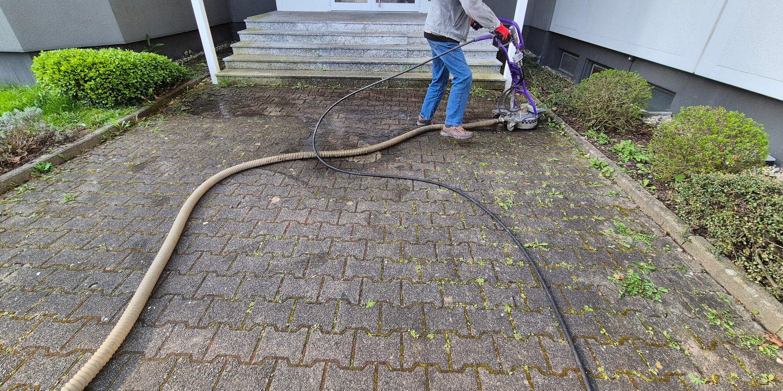 Referenzprojekt einer professionellen Steinreinigung – Ansicht 14